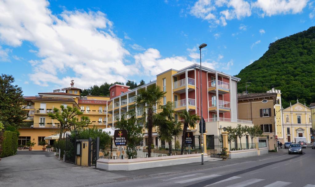 Hotel Bisesti ***S Garda  Esterno foto