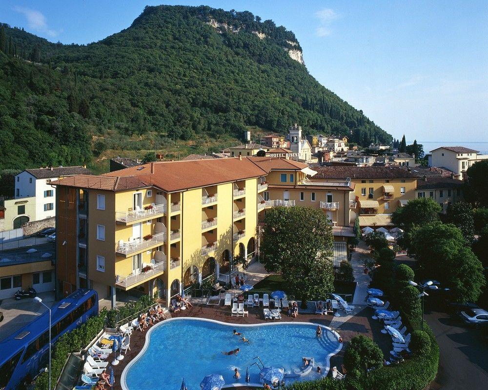 Hotel Bisesti ***S Garda  Esterno foto